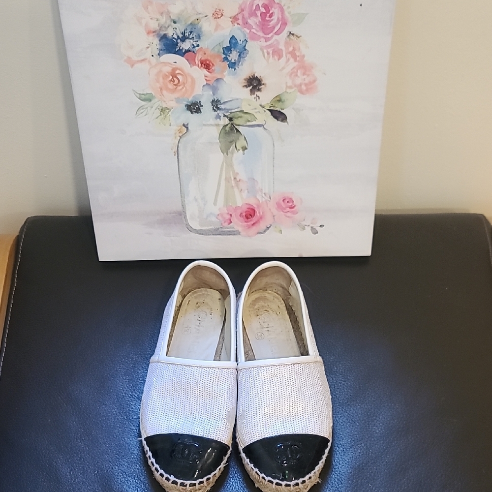 CHANEL Women's White and Black Espadrilles AUTHENTIC
